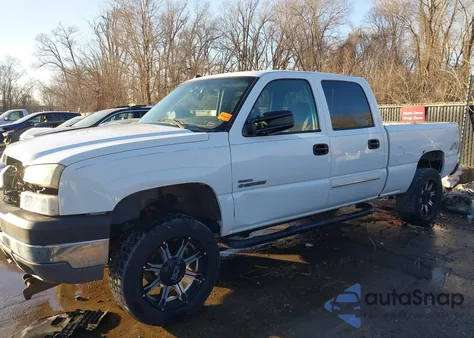 2004 Chevrolet Silverado 2500Hd Ls z USA, uszkodzony, nr VIN 1GCHK23114F173039